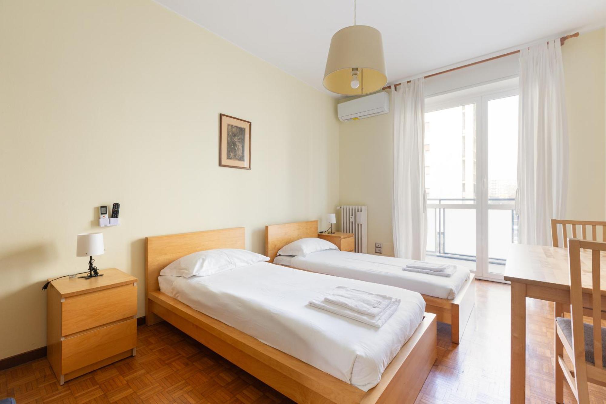 Stazione - Bilocale Con Cucina Separata Apartment Mailand